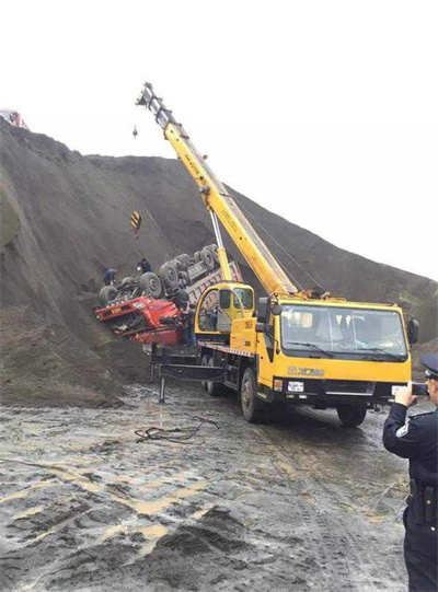 海兴上犹道路救援